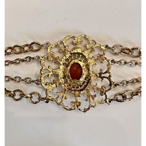 Celebrity NY Gold Tone Cameo Bracelet – Intricate Filigree Design – Size 7 - Picture 3 of 3